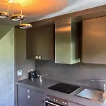 Stilvolle Nahe Flughafen & Messe Apartamento *